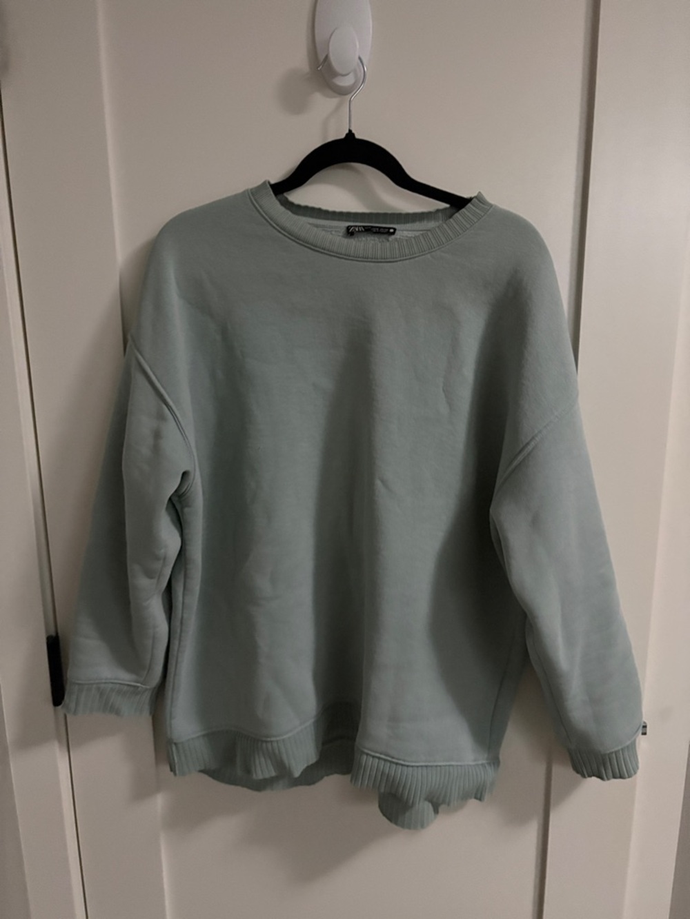 Zara Light Sage Green Crewneck Sweatshirt size M - Picture 2 of 3